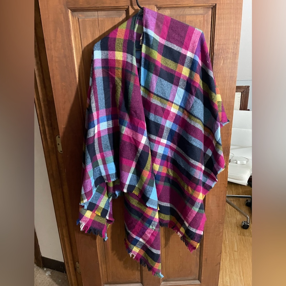 Soft Surroundings Shawl